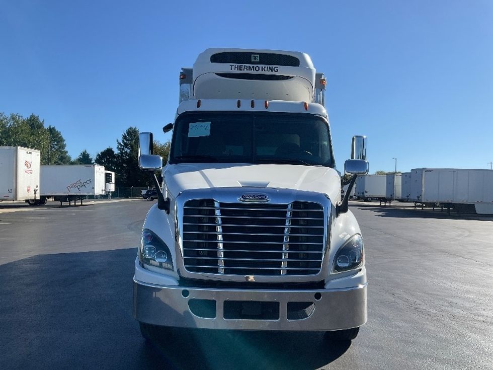 Refrigerated Truck-Light and Medium Duty Trucks-Freightliner-2020-Cascadia X11364S-Lancaster-PA-325,408\n\t\tmiles-$ 89,000 - Image 2