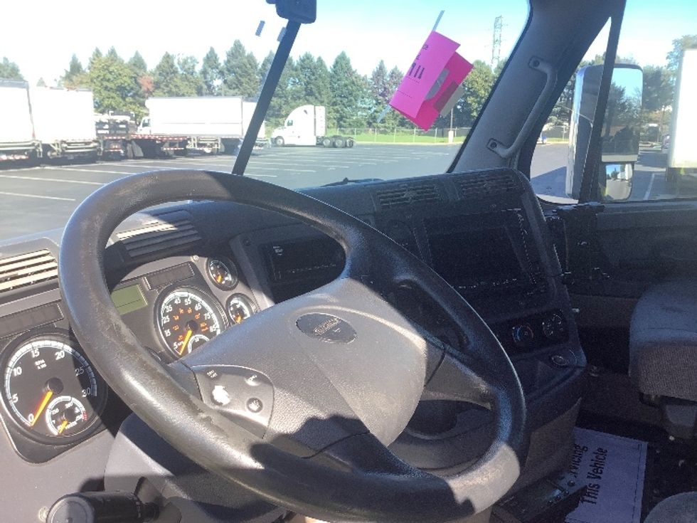 Refrigerated Truck-Light and Medium Duty Trucks-Freightliner-2020-Cascadia X11364S-Lancaster-PA-359,351\n\t\tmiles-$ 88,250 - Image 16