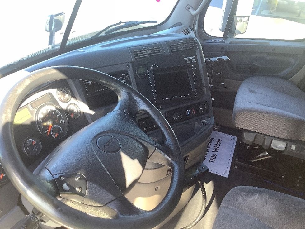 Refrigerated Truck-Light and Medium Duty Trucks-Freightliner-2020-Cascadia X11364S-Lancaster-PA-359,351\n\t\tmiles-$ 88,250 - Image 17