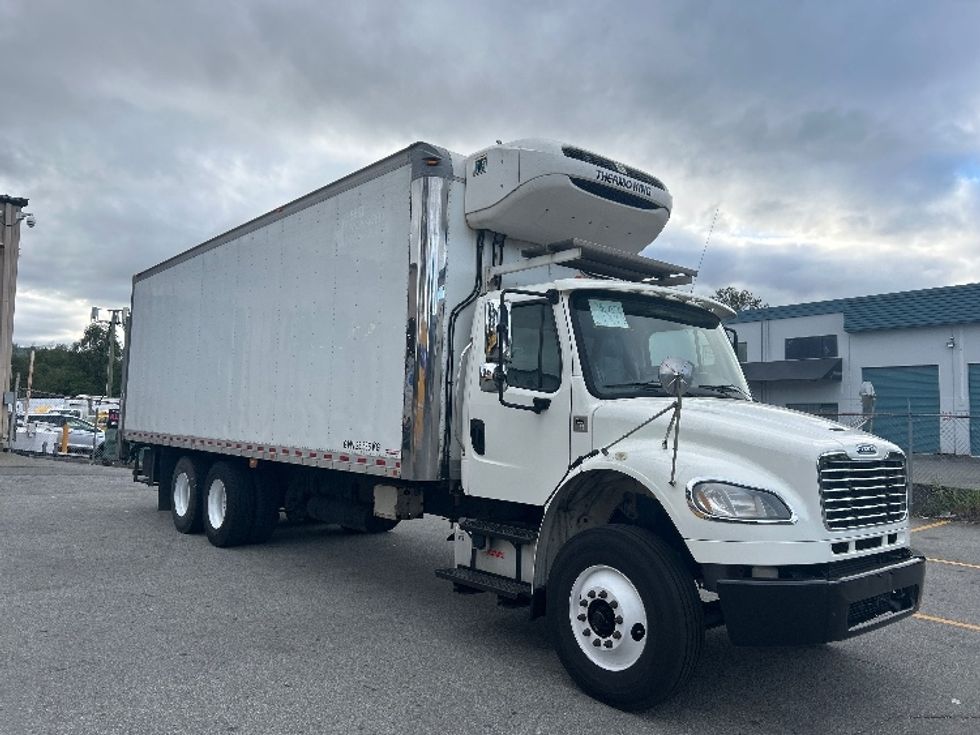 Refrigerated Truck-Light and Medium Duty Trucks-Freightliner-2020-M2-Abbotsford-BC-310,104\n\t\tkm-$ 80,500 - Image 1