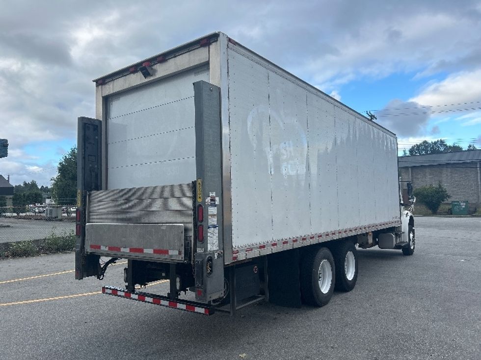 Refrigerated Truck-Light and Medium Duty Trucks-Freightliner-2020-M2-Abbotsford-BC-310,104\n\t\tkm-$ 80,500 - Image 13