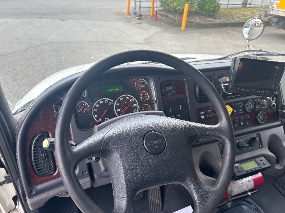 Refrigerated Truck-Light and Medium Duty Trucks-Freightliner-2020-M2-Abbotsford-BC-310,104\n\t\tkm-$ 80,500 - Image 17
