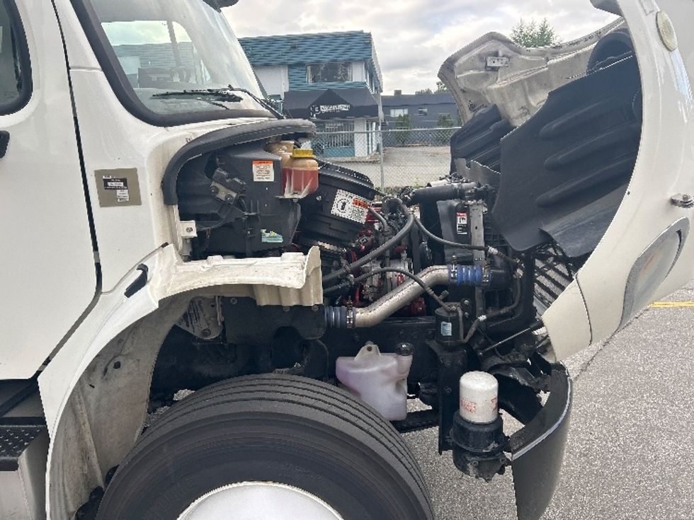 Refrigerated Truck-Light and Medium Duty Trucks-Freightliner-2020-M2-Abbotsford-BC-310,104\n\t\tkm-$ 80,500 - Image 23