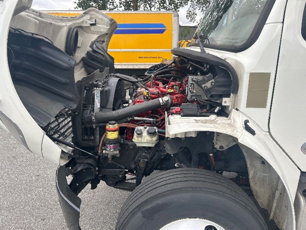 Refrigerated Truck-Light and Medium Duty Trucks-Freightliner-2020-M2-Abbotsford-BC-310,104\n\t\tkm-$ 80,500 - Image 24