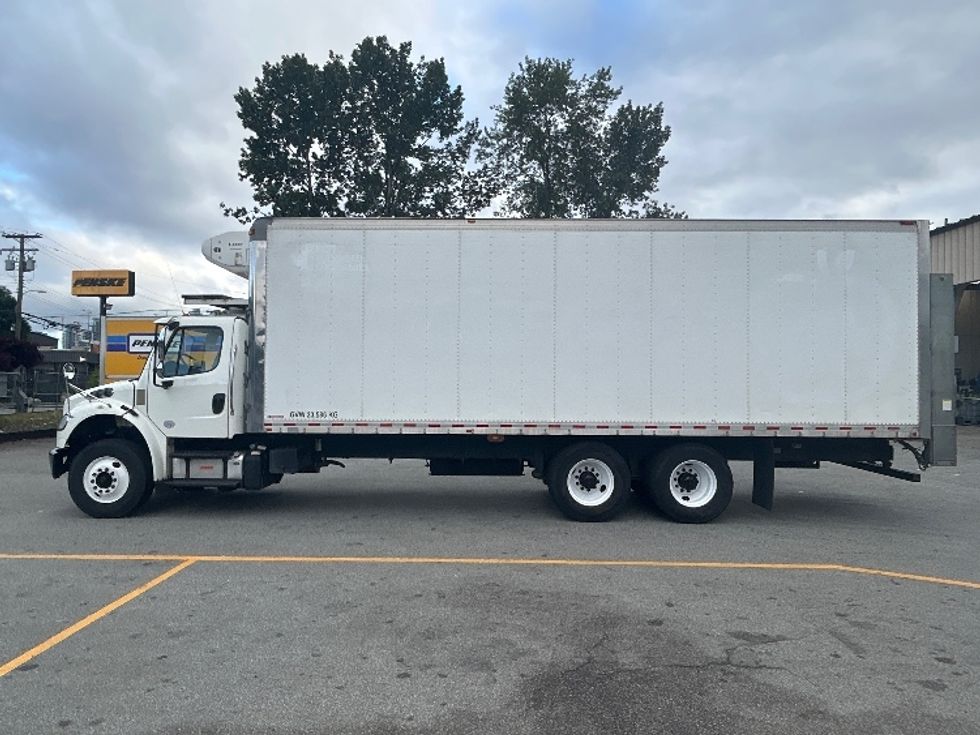Refrigerated Truck-Light and Medium Duty Trucks-Freightliner-2020-M2-Abbotsford-BC-310,104\n\t\tkm-$ 80,500 - Image 4
