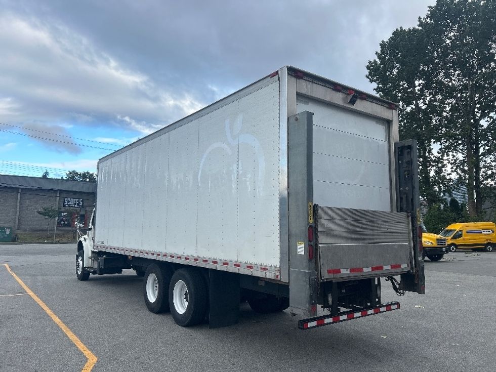 Refrigerated Truck-Light and Medium Duty Trucks-Freightliner-2020-M2-Abbotsford-BC-310,104\n\t\tkm-$ 80,500 - Image 6