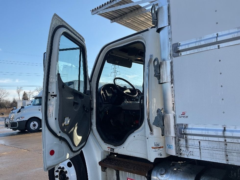 Refrigerated Truck-Light and Medium Duty Trucks-Freightliner-2020-M2-Allen Park-MI-222,400\n\t\tmiles-$ 45,000 - Image 16