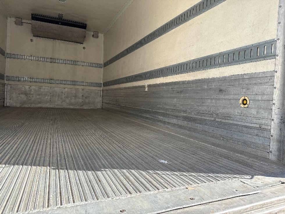 Refrigerated Truck-Light and Medium Duty Trucks-Freightliner-2020-M2-Atlanta (Forest Park)-GA-194,021\n\t\tmiles-$ 54,750 - Image 12