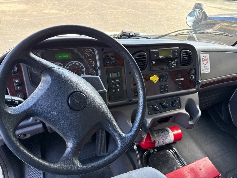 Refrigerated Truck-Light and Medium Duty Trucks-Freightliner-2020-M2-Atlanta (Forest Park)-GA-194,021\n\t\tmiles-$ 54,750 - Image 17