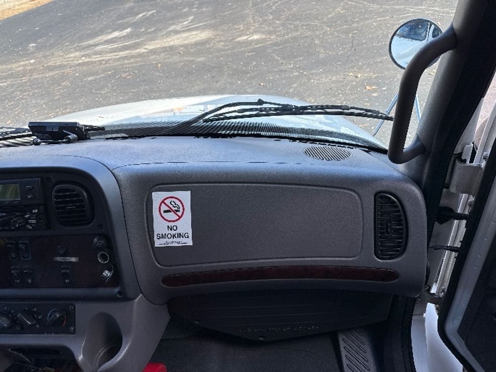 Refrigerated Truck-Light and Medium Duty Trucks-Freightliner-2020-M2-Atlanta (Forest Park)-GA-194,021\n\t\tmiles-$ 54,750 - Image 21