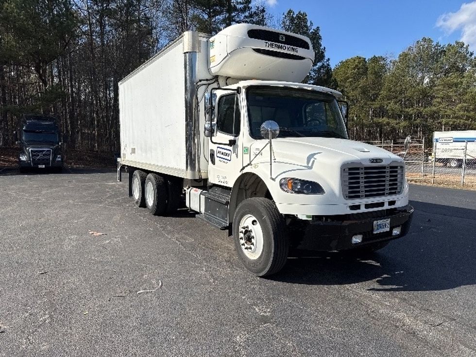 Refrigerated Truck-Light and Medium Duty Trucks-Freightliner-2020-M2-Atlanta (Forest Park)-GA-194,021\n\t\tmiles-$ 54,750 - Image 1