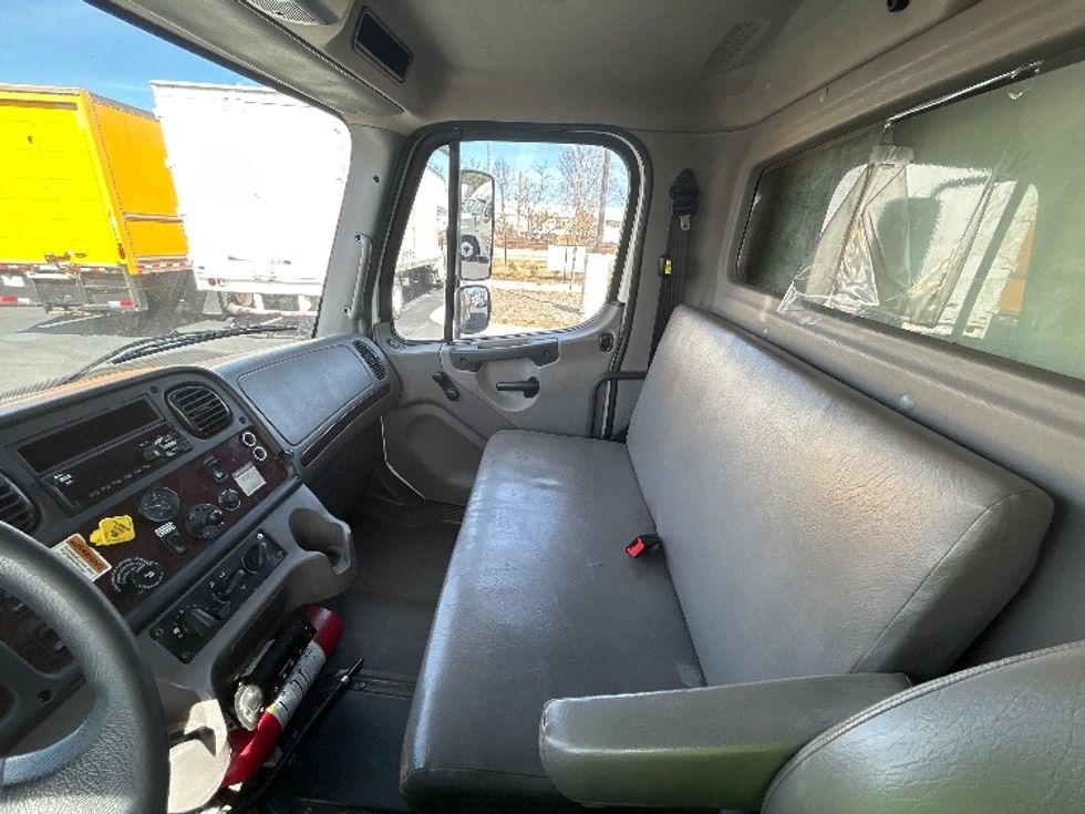 Refrigerated Truck-Light and Medium Duty Trucks-Freightliner-2020-M2-Atlanta (Forest Park)-GA-197,414\n\t\tmiles-$ 58,250 - Image 19