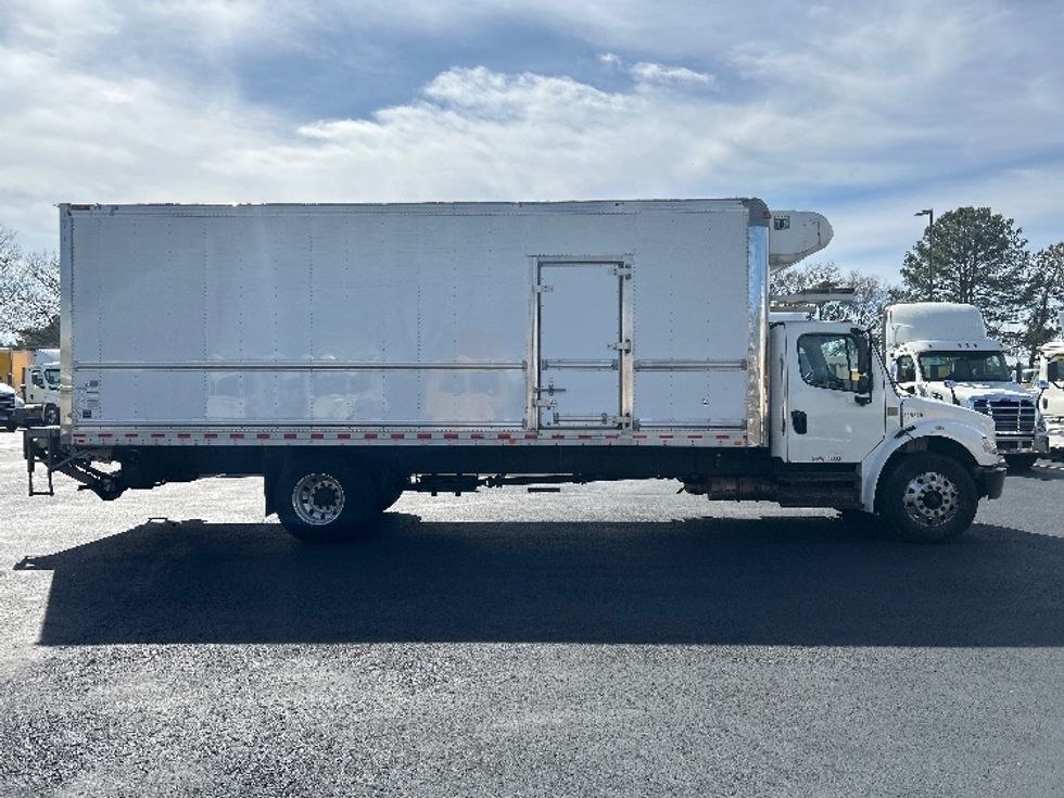 Refrigerated Truck-Light and Medium Duty Trucks-Freightliner-2020-M2-Atlanta (Forest Park)-GA-197,414\n\t\tmiles-$ 58,250 - Image 15