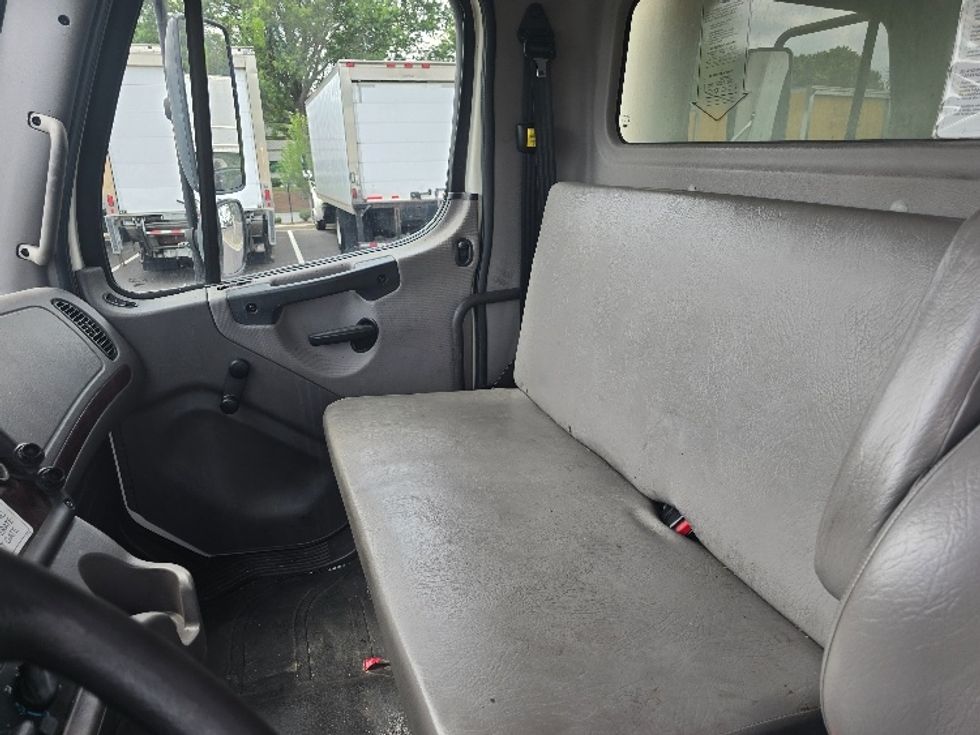 Refrigerated Truck-Light and Medium Duty Trucks-Freightliner-2020-M2-Atlanta (Forest Park)-GA-250,316\n\t\tmiles-$ 55,750 - Image 19