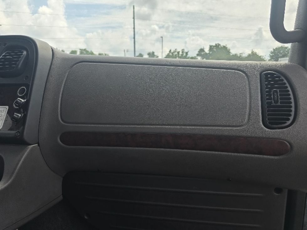 Refrigerated Truck-Light and Medium Duty Trucks-Freightliner-2020-M2-Atlanta (Forest Park)-GA-250,316\n\t\tmiles-$ 55,750 - Image 21