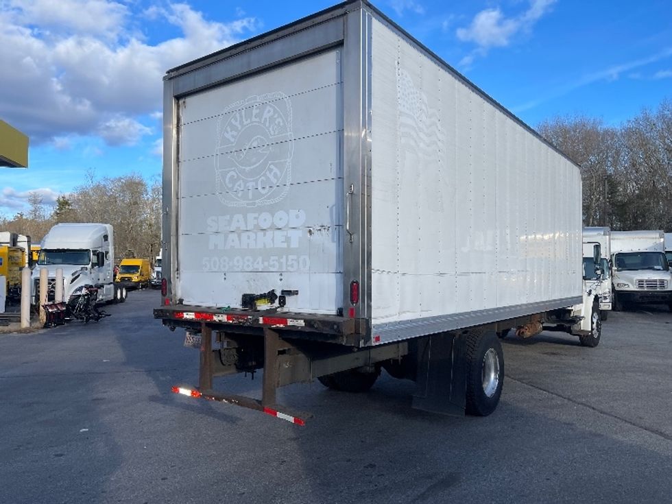 Refrigerated Truck-Light and Medium Duty Trucks-Freightliner-2020-M2-Auburn-MA-215,725\n\t\tmiles-$ 56,500 - Image 12