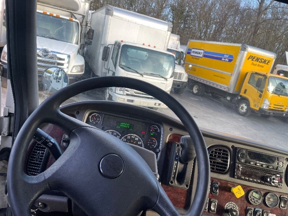Refrigerated Truck-Light and Medium Duty Trucks-Freightliner-2020-M2-Auburn-MA-215,725\n\t\tmiles-$ 56,500 - Image 17