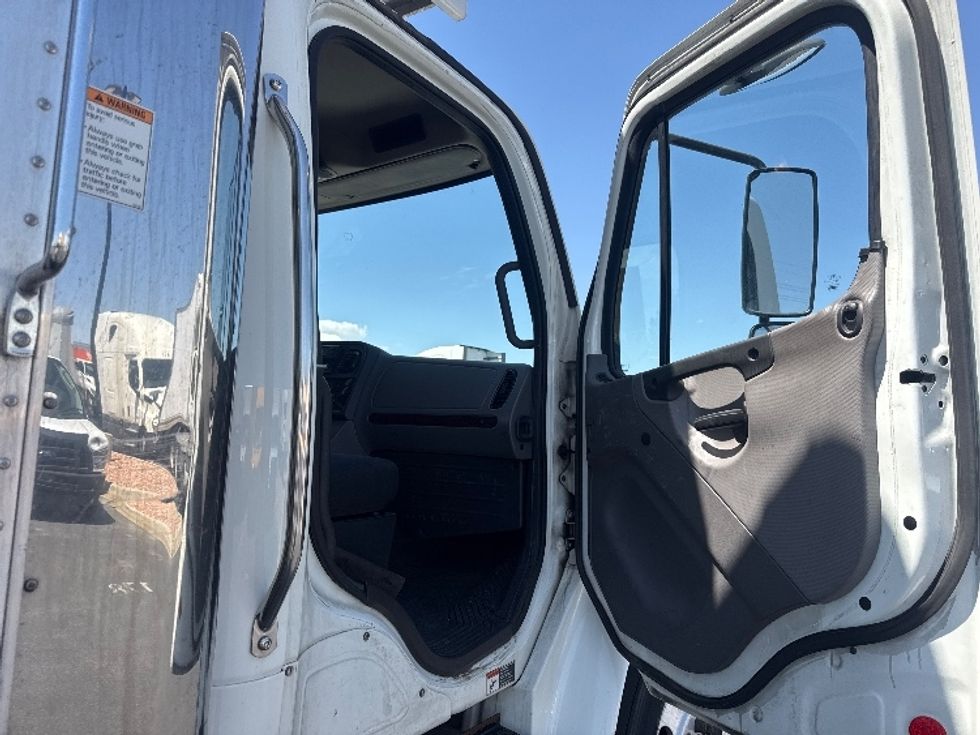 Refrigerated Truck-Light and Medium Duty Trucks-Freightliner-2020-M2-Aurora-CO-117,995\n\t\tmiles-$ 69,750 - Image 20
