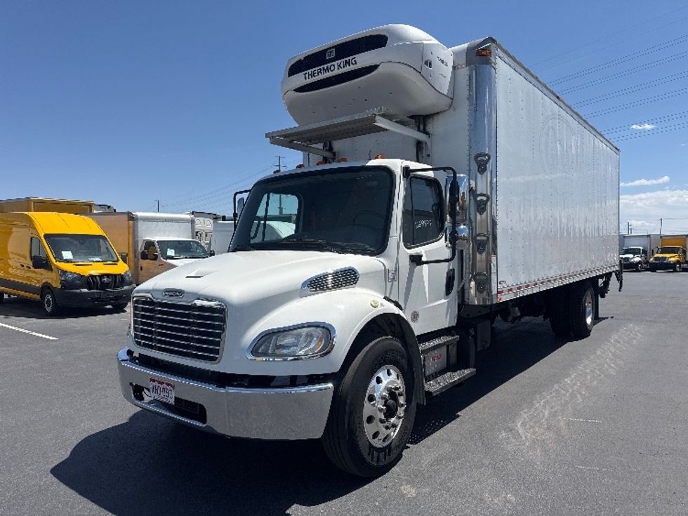 Refrigerated Truck-Light and Medium Duty Trucks-Freightliner-2020-M2-Aurora-CO-117,995\n\t\tmiles-$ 69,750 - Image 3