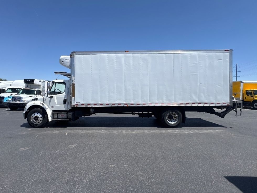 Refrigerated Truck-Light and Medium Duty Trucks-Freightliner-2020-M2-Aurora-CO-117,995\n\t\tmiles-$ 69,750 - Image 4