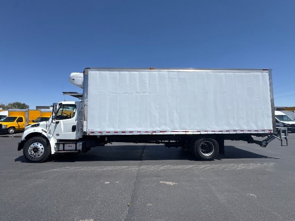 Refrigerated Truck-Light and Medium Duty Trucks-Freightliner-2020-M2-Aurora-CO-147,667\n\t\tmiles-$ 64,750 - Image 4