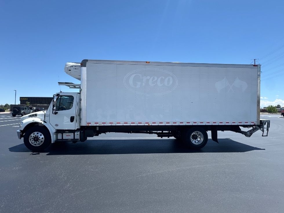 Refrigerated Truck-Light and Medium Duty Trucks-Freightliner-2020-M2-Aurora-CO-92,772\n\t\tmiles-$ 72,250 - Image 4
