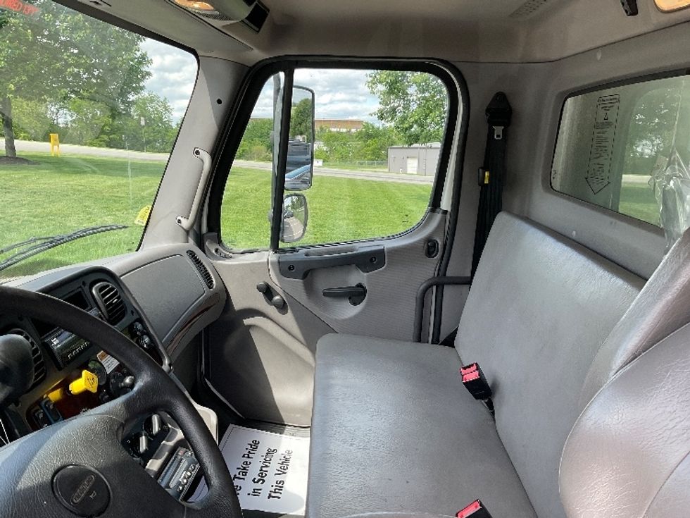 Refrigerated Truck-Light and Medium Duty Trucks-Freightliner-2020-M2-Baltimore-MD-159,670\n\t\tmiles-$ 53,750 - Image 14
