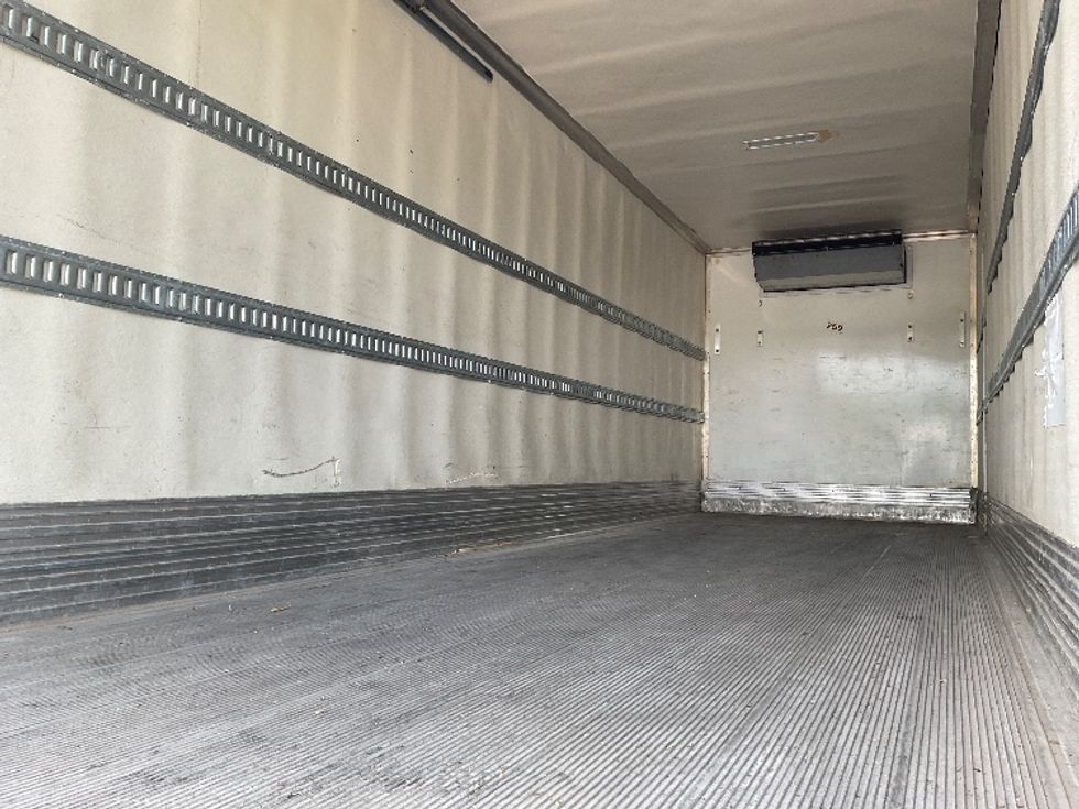 Refrigerated Truck-Light and Medium Duty Trucks-Freightliner-2020-M2-Baltimore-MD-159,670\n\t\tmiles-$ 53,750 - Image 15