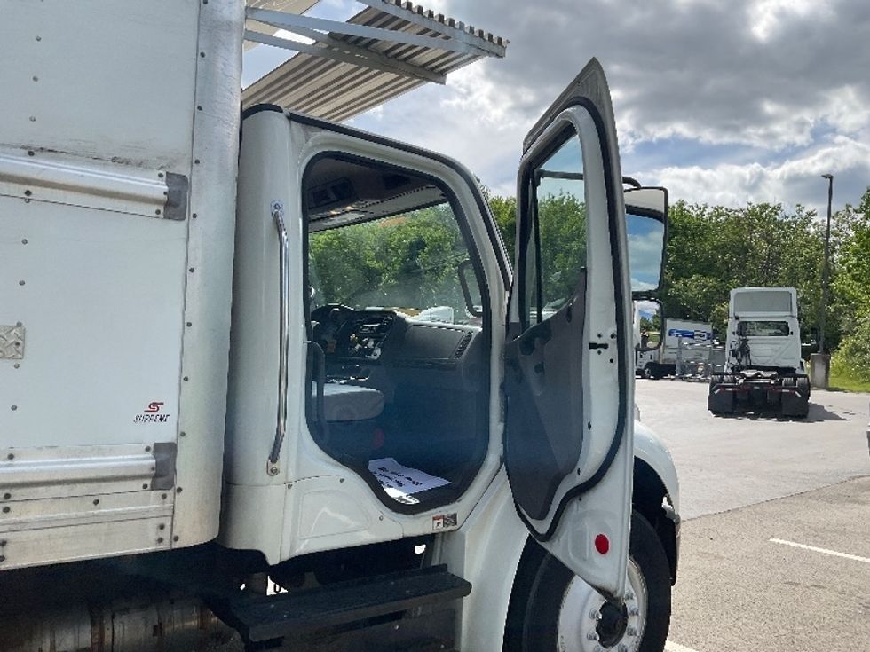Refrigerated Truck-Light and Medium Duty Trucks-Freightliner-2020-M2-Baltimore-MD-159,670\n\t\tmiles-$ 53,750 - Image 20
