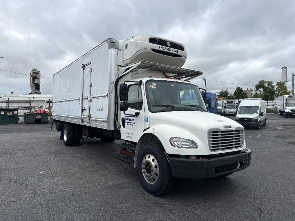 Refrigerated Truck-Light and Medium Duty Trucks-Freightliner-2020-M2-Baltimore-MD-175,385\n\t\tmiles-$ 53,000 - Image 1