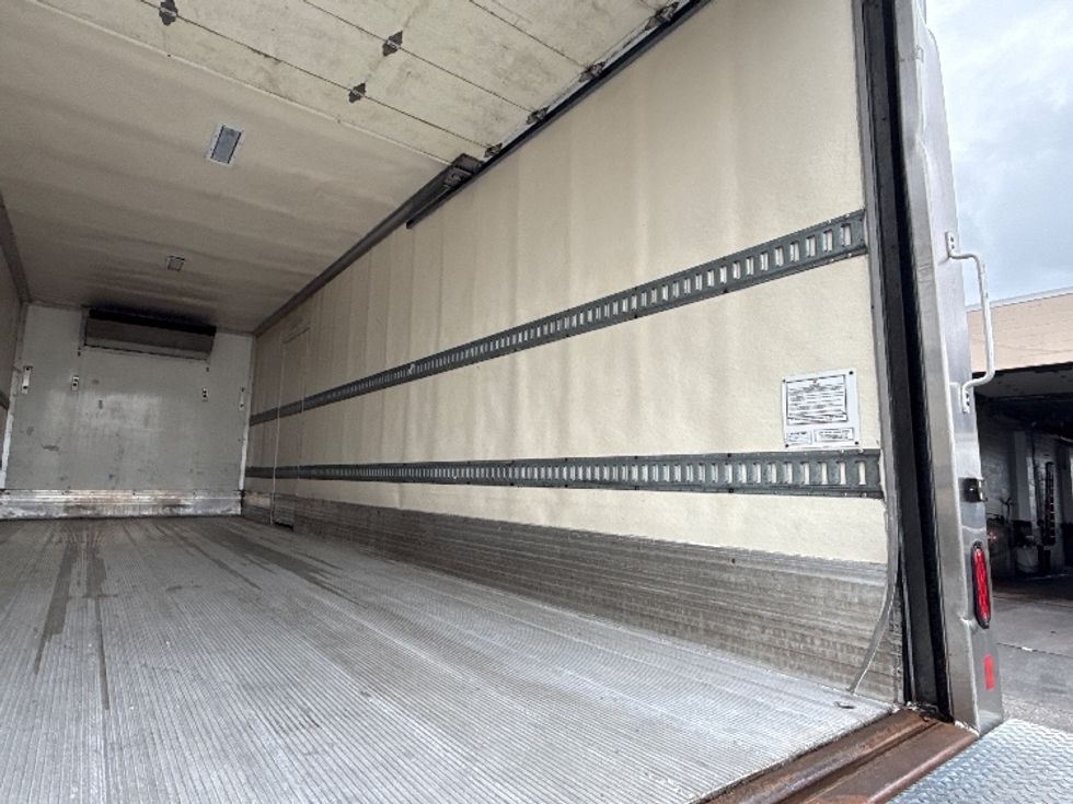 Refrigerated Truck-Light and Medium Duty Trucks-Freightliner-2020-M2-Baltimore-MD-175,385\n\t\tmiles-$ 53,000 - Image 12