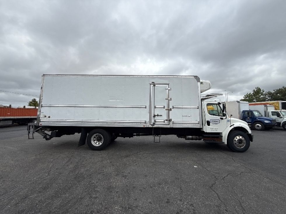 Refrigerated Truck-Light and Medium Duty Trucks-Freightliner-2020-M2-Baltimore-MD-175,385\n\t\tmiles-$ 53,000 - Image 15