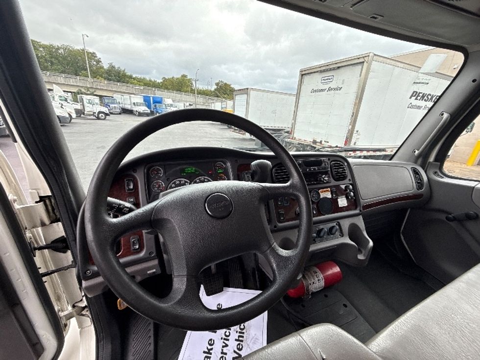 Refrigerated Truck-Light and Medium Duty Trucks-Freightliner-2020-M2-Baltimore-MD-175,385\n\t\tmiles-$ 53,000 - Image 17