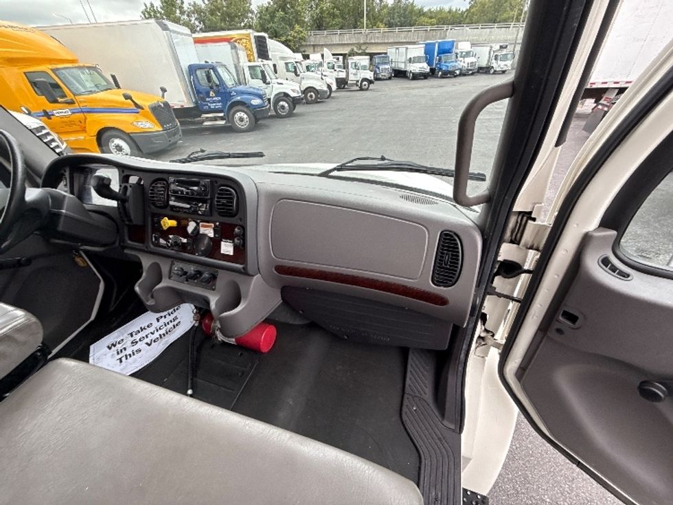 Refrigerated Truck-Light and Medium Duty Trucks-Freightliner-2020-M2-Baltimore-MD-175,385\n\t\tmiles-$ 53,000 - Image 20