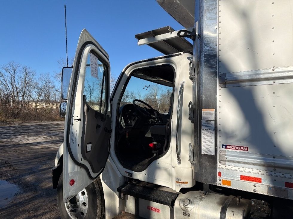 Refrigerated Truck-Light and Medium Duty Trucks-Freightliner-2020-M2-Baltimore-MD-191,679\n\t\tmiles-$ 50,250 - Image 16