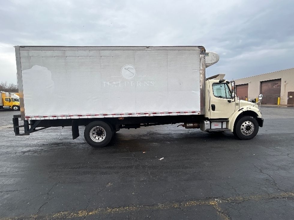 Refrigerated Truck-Light and Medium Duty Trucks-Freightliner-2020-M2-Baltimore-MD-304,936\n\t\tmiles-$ 29,000 - Image 15