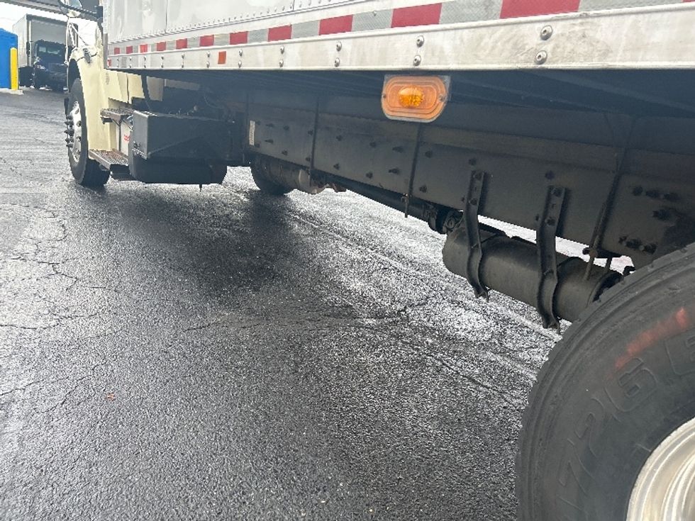 Refrigerated Truck-Light and Medium Duty Trucks-Freightliner-2020-M2-Baltimore-MD-304,936\n\t\tmiles-$ 29,000 - Image 5