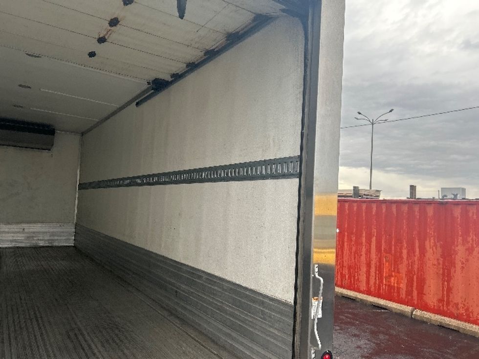 Refrigerated Truck-Light and Medium Duty Trucks-Freightliner-2020-M2-Baltimore-MD-320,808\n\t\tmiles-$ 26,750 - Image 12