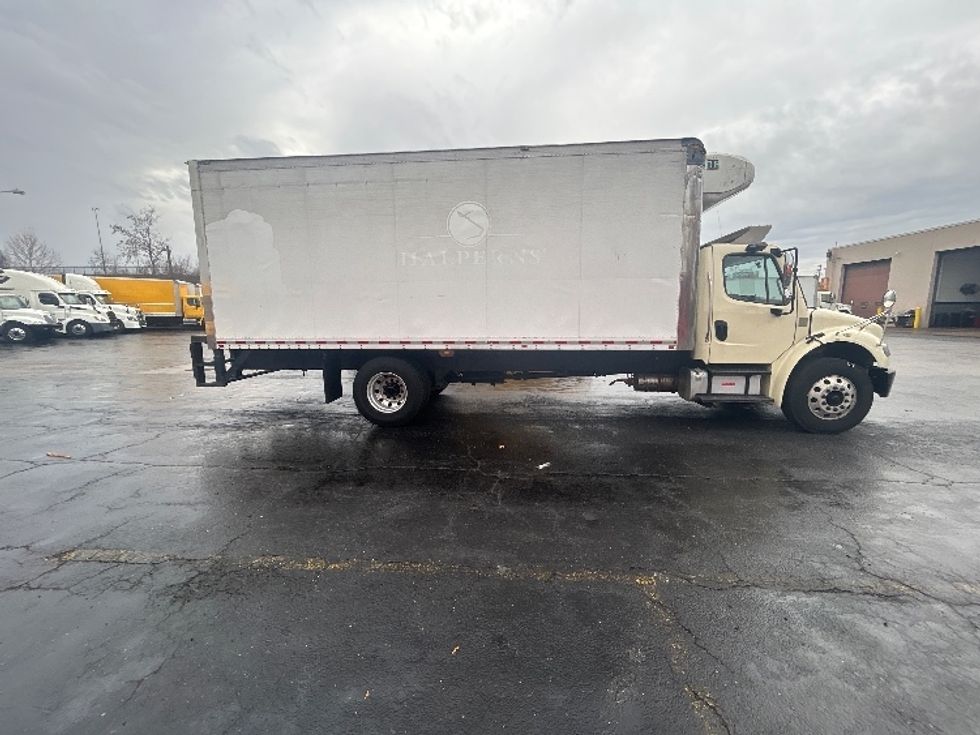 Refrigerated Truck-Light and Medium Duty Trucks-Freightliner-2020-M2-Baltimore-MD-320,808\n\t\tmiles-$ 26,750 - Image 15