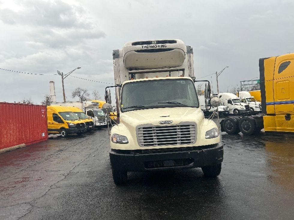 Refrigerated Truck-Light and Medium Duty Trucks-Freightliner-2020-M2-Baltimore-MD-320,808\n\t\tmiles-$ 26,750 - Image 2