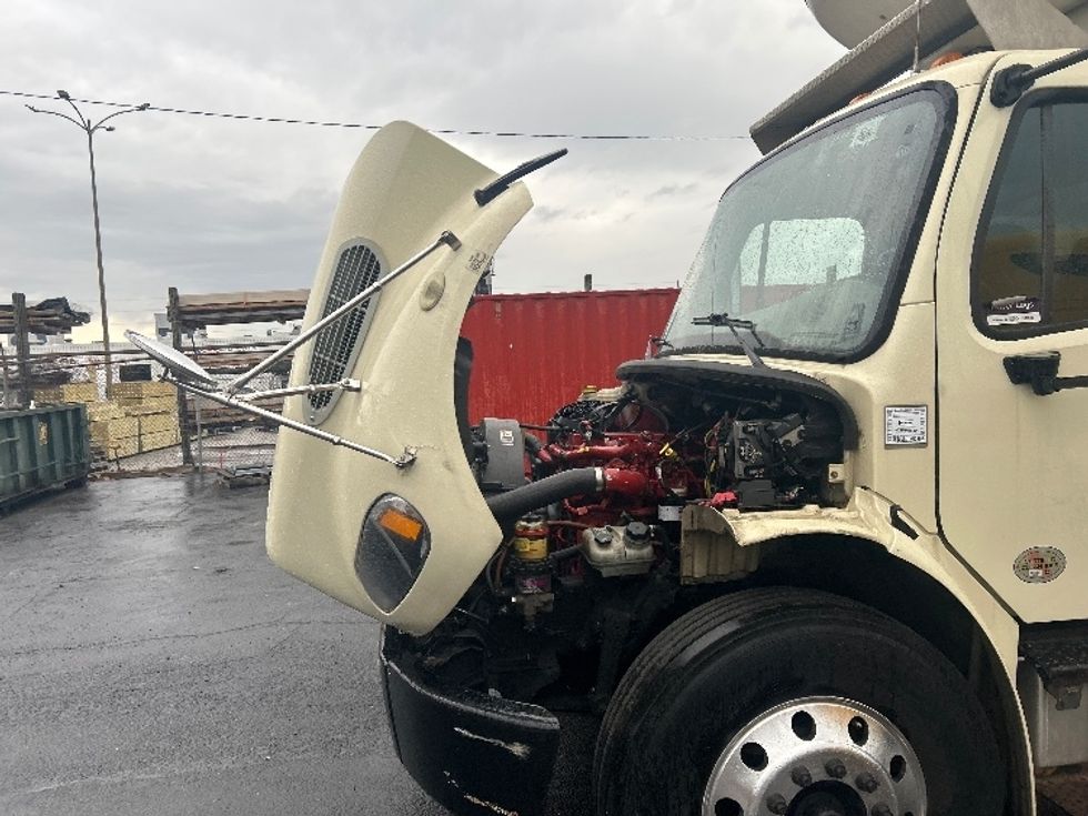 Refrigerated Truck-Light and Medium Duty Trucks-Freightliner-2020-M2-Baltimore-MD-320,808\n\t\tmiles-$ 26,750 - Image 24
