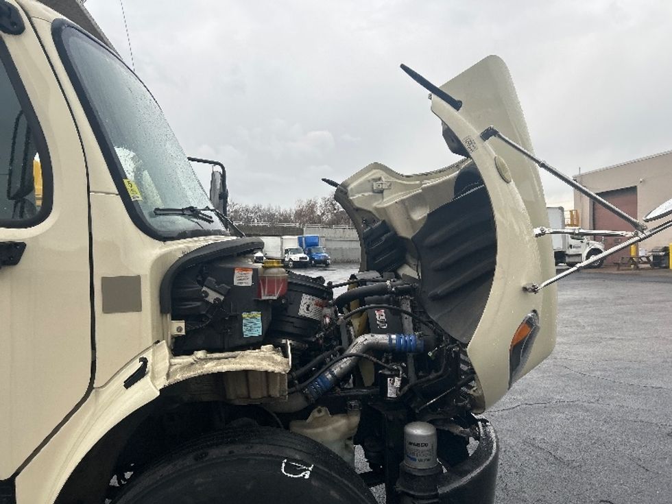Refrigerated Truck-Light and Medium Duty Trucks-Freightliner-2020-M2-Baltimore-MD-347,451\n\t\tmiles-$ 23,250 - Image 23