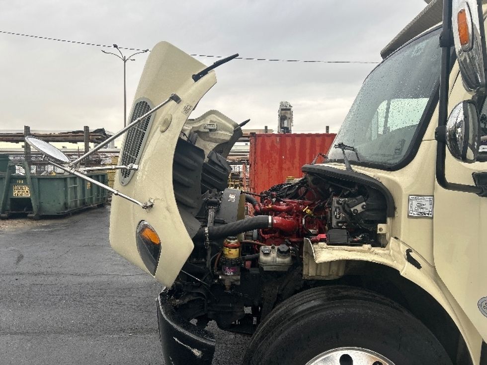 Refrigerated Truck-Light and Medium Duty Trucks-Freightliner-2020-M2-Baltimore-MD-347,451\n\t\tmiles-$ 23,250 - Image 24