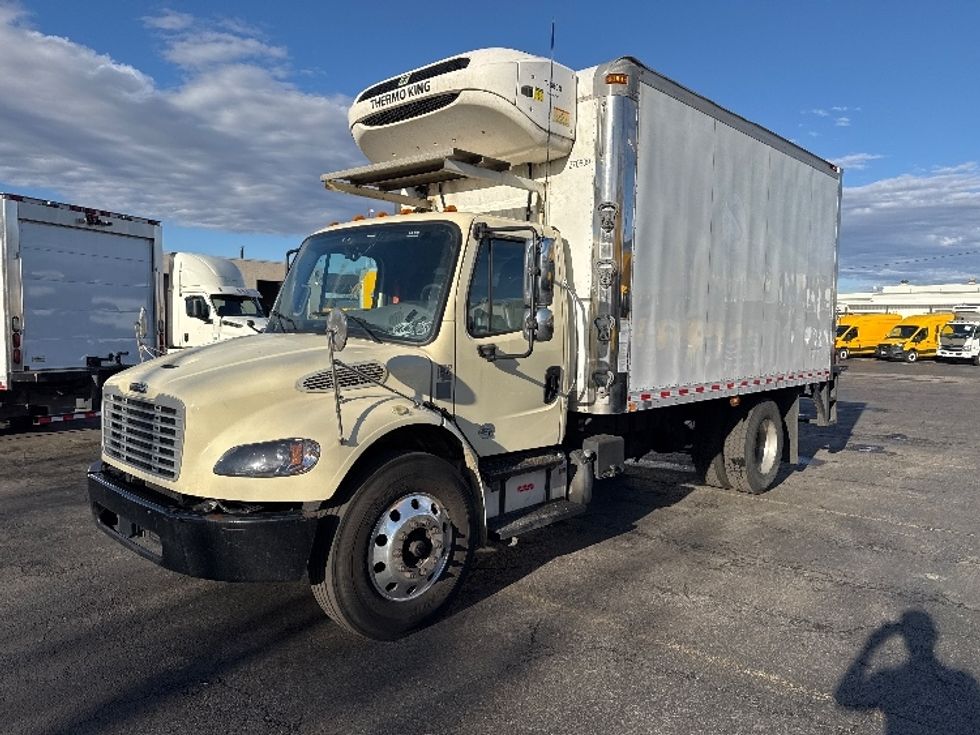 Refrigerated Truck-Light and Medium Duty Trucks-Freightliner-2020-M2-Baltimore-MD-352,743\n\t\tmiles-$ 22,250 - Image 3