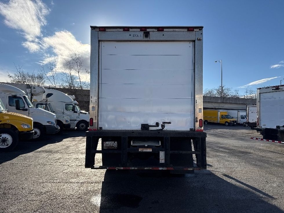 Refrigerated Truck-Light and Medium Duty Trucks-Freightliner-2020-M2-Baltimore-MD-352,743\n\t\tmiles-$ 22,250 - Image 7