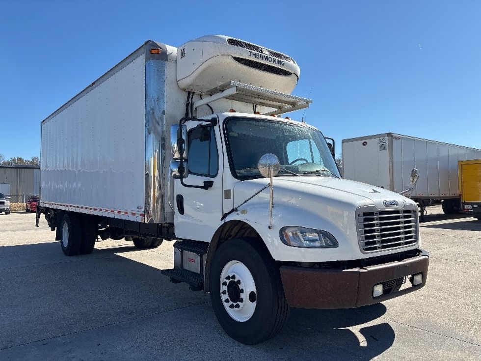 Refrigerated Truck-Light and Medium Duty Trucks-Freightliner-2020-M2-Baton Rouge-LA-347,147\n\t\tmiles-$ 12,500 - Image 1