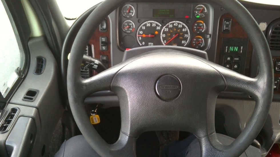 Refrigerated Truck-Light and Medium Duty Trucks-Freightliner-2020-M2-Bensalem-PA-227,320\n\t\tmiles-$ 53,250 - Image 18