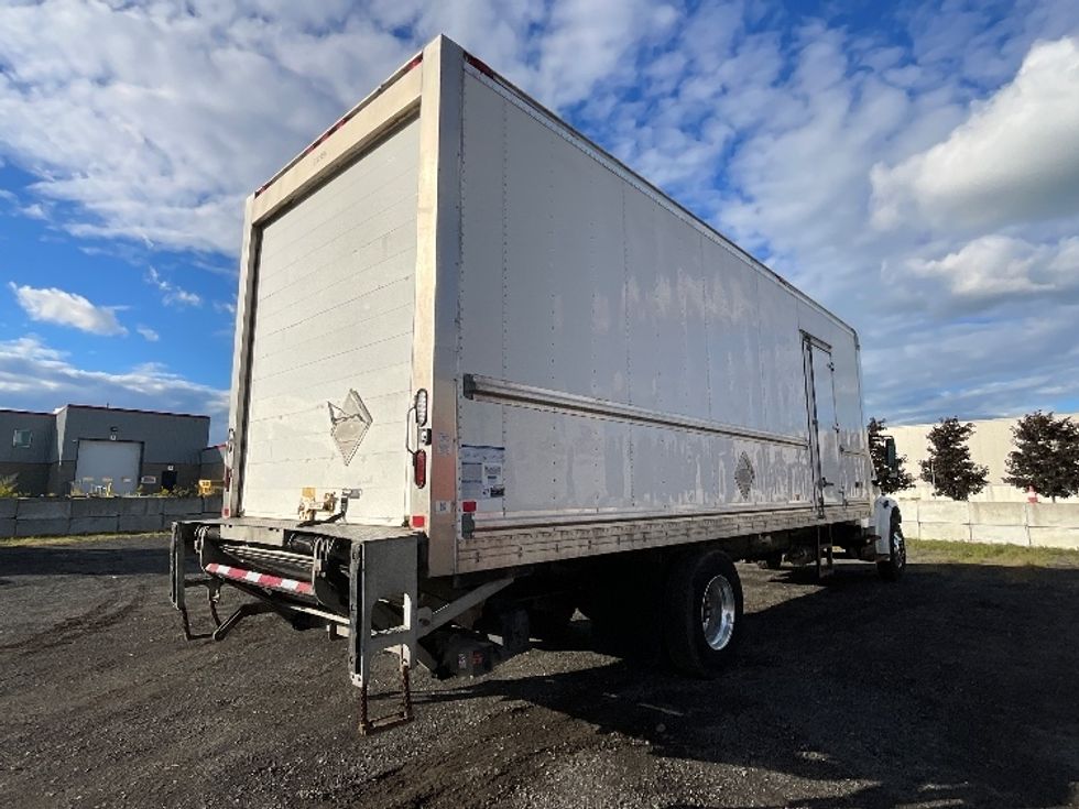 Refrigerated Truck-Light and Medium Duty Trucks-Freightliner-2020-M2-Boucherville-PQ-147,588\n\t\tkm-$ 80,250 - Image 13