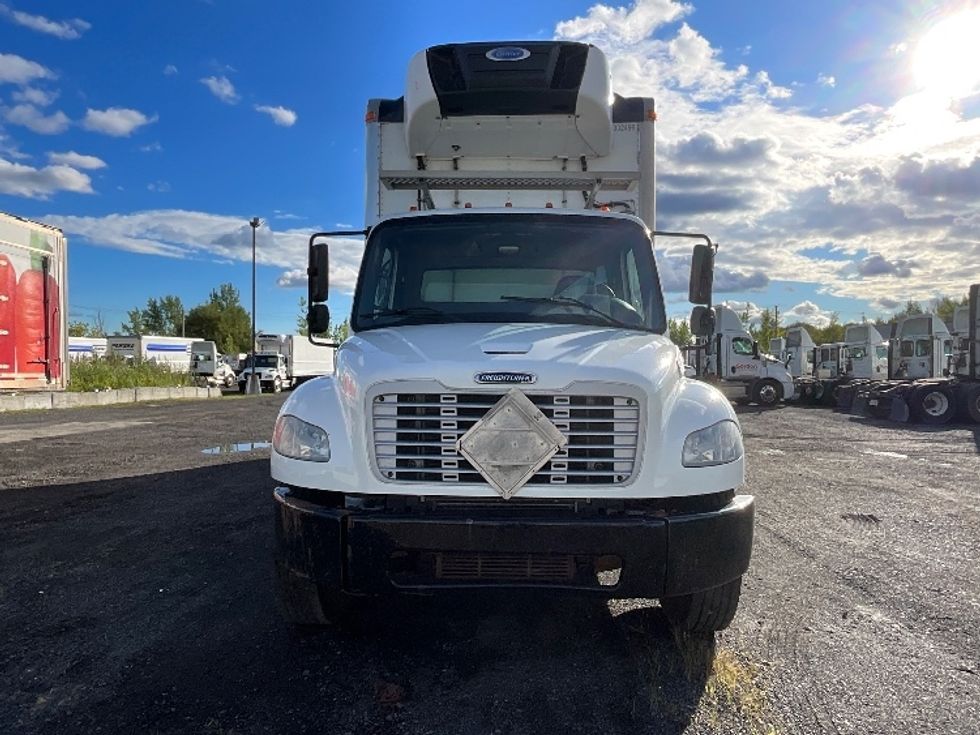 Refrigerated Truck-Light and Medium Duty Trucks-Freightliner-2020-M2-Boucherville-PQ-147,588\n\t\tkm-$ 80,250 - Image 2