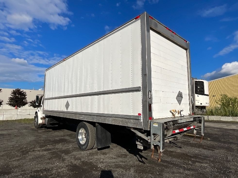 Refrigerated Truck-Light and Medium Duty Trucks-Freightliner-2020-M2-Boucherville-PQ-147,588\n\t\tkm-$ 80,250 - Image 6